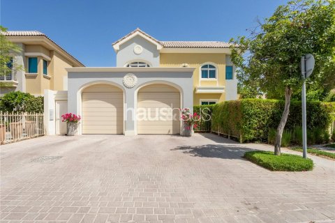 Vila di Dubai Sports City, UAE 5 bilik tidur, 446 meter persegi № 626182 - foto 29