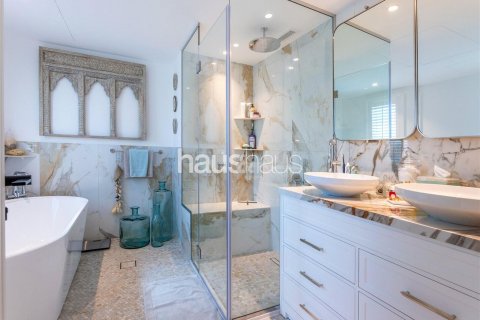 Vila di Dubai Sports City, UAE 5 bilik tidur, 446 meter persegi № 626182 - foto 15