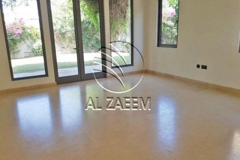 Vila na Saadiyat Island, Abu Dhabi, SAE 5 ložnice, 937 m² Č.: 615360 - fotografie 9