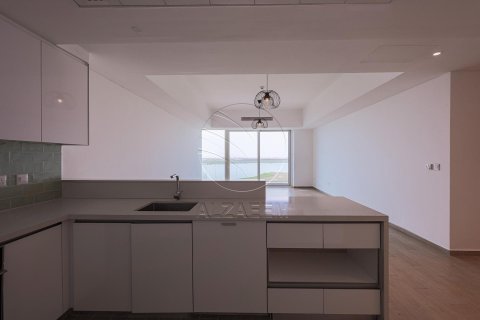 Appartamento in affitto a Yas Island, Abu Dhabi, EAU 2 camere da letto, 136 mq. № 615359 - foto 11