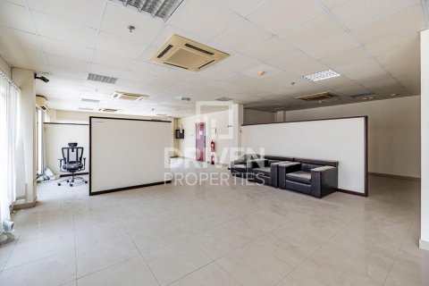 Varasto Jebel Ali, Dubai, Arabiemiraatit 6856.24 m2 № 747073 - kuva 18