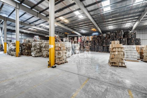 Magazinë në Jebel Ali, Dubai, Emiratet e Bashkuara Arabe 12263.2 m2. № 747078 - Foto 8