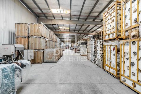 Magazinë në Jebel Ali, Dubai, Emiratet e Bashkuara Arabe 12263.2 m2. № 747078 - Foto 3