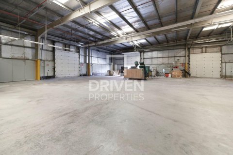 Magazinë në Jebel Ali, Dubai, Emiratet e Bashkuara Arabe 12263.2 m2. № 747078 - Foto 10