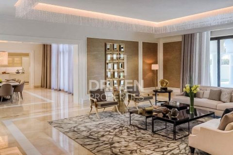 Villa in Mohammed Bin Rashid City, Dubai, UAE 6 bedrooms, 900 sq.m. № 601648 - photo 1