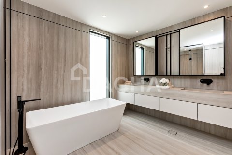 Vilë në Jumeirah Islands, Dubai, Emiratet e Bashkuara Arabe 5 dhoma gjumi, 571 m2. № 755076 - Foto 26