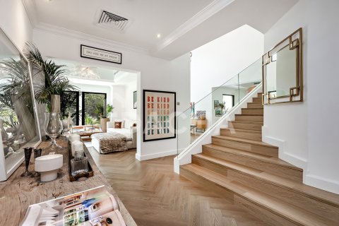 Villa te koop in Jumeirah Islands, Dubai, VAE 4 slaapkamers, 488 vr.m., nr 755074 - foto 4