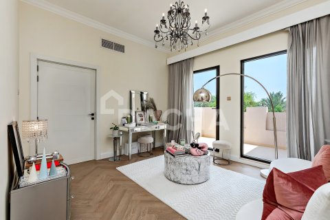 Villa te koop in Jumeirah Islands, Dubai, VAE 4 slaapkamers, 488 vr.m., nr 755074 - foto 20
