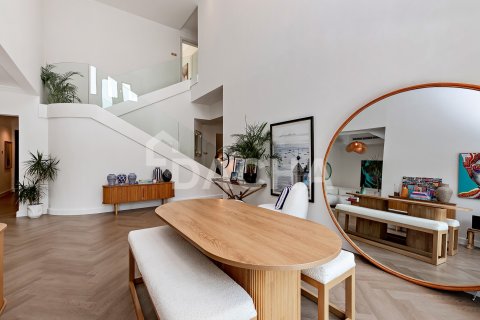 Villa te koop in Jumeirah Islands, Dubai, VAE 4 slaapkamers, 488 vr.m., nr 755074 - foto 8