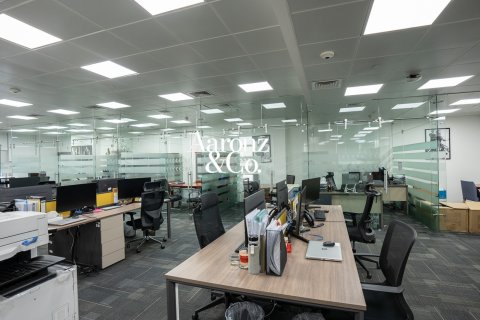 Birojs Business Bay, Dubaijā, AAE 564 m2 Nr. 722582 - attēls 2