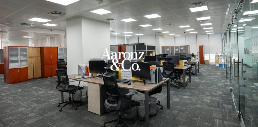 Office in Business Bay, Dubai, UAE 564 sq.m. № 722582