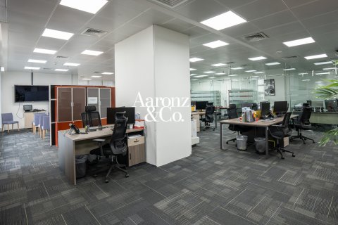 Birojs Business Bay, Dubaijā, AAE 564 m2 Nr. 722582 - attēls 6