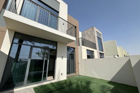 Kamienica na sprzedaż w Dubai, ZEA 3 sypialnie, 180 mkw., nr 707769 - zdjęcie 2