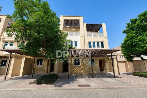 טאונהאוס להשכרה ב Dubai Waterfront, Dubai, איחוד האמירויות 3 חדרי שינה, 95.04 מ"ר, מספר 768474 - תמונה 24