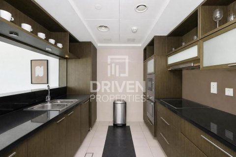 Apartment in Downtown Dubai (Downtown Burj Dubai), Dubai, UAE 2 bedrooms, 123.56 sq.m. № 768476 - photo 12