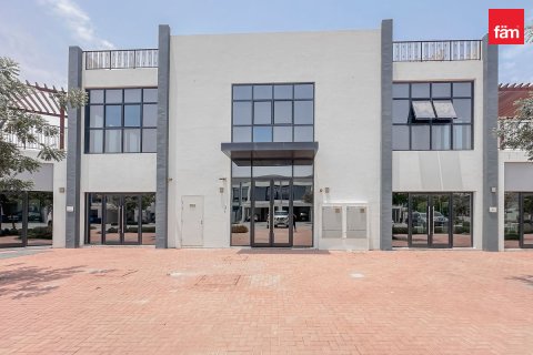 Bangunan di Motor City, Dubai, UEA 1145.4 m2 nomor 631741 - foto 2