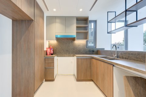 Villa Dubai Sports Cityjā, AAE 4 istabas, 213 m2 Nr. 739617 - attēls 8