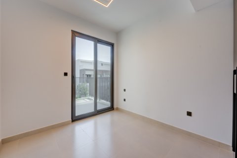 Villa Dubai Sports Cityjā, AAE 4 istabas, 213 m2 Nr. 739617 - attēls 11