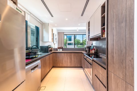Villa en venta en Dubai Sports City, Dubai, EAU 4 dormitorios, 377 m2 № 739618 - foto 3