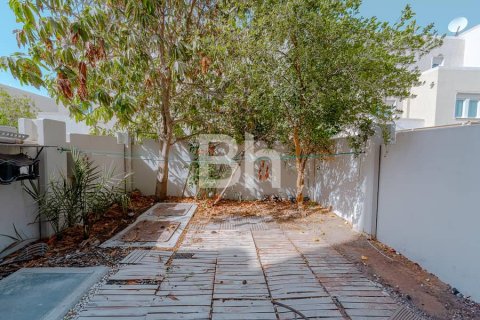 Снять в аренду таунхаус в Al Reef, Абу-Даби, ОАЭ 3 спальни, 174м2, № 614559 - фото 16