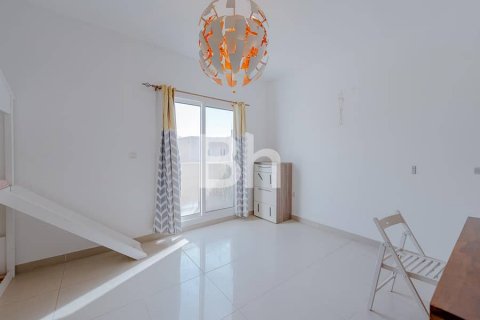 Снять в аренду таунхаус в Al Reef, Абу-Даби, ОАЭ 3 спальни, 174м2, № 614559 - фото 8