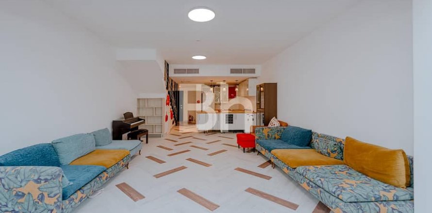 Таунхаус в Al Reef, Абу-Даби, ОАЭ 3 спальни, 174м2 № 614559