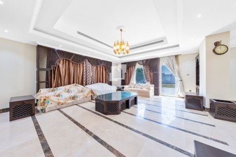 Vila v Al Barsha, Dubai, SAE 6 ložnice, 929 m² Č.: 664648 - fotografie 3
