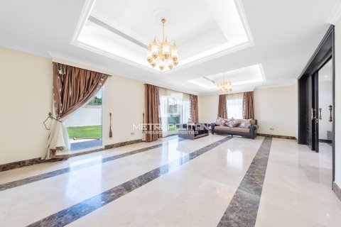 Vila v Al Barsha, Dubai, SAE 6 ložnice, 929 m² Č.: 664648 - fotografie 4