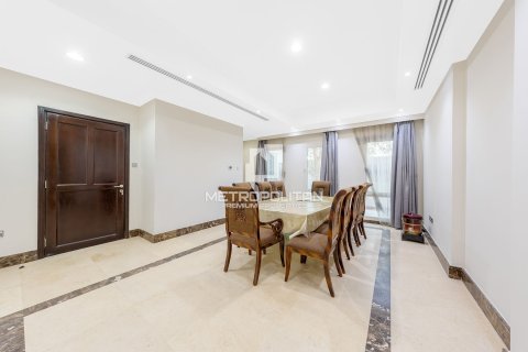 Vila v Al Barsha, Dubai, SAE 6 ložnice, 929 m² Č.: 664648 - fotografie 10