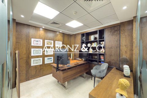 دفتر برای فروش در  Jumeirah Lake Towers، Dubai، امارات متحده عربی  230 متر مربع ، شماره 670505 - تصویر 4