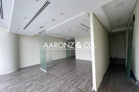 Офис Бизнес-Бэй, Дубай, БАӘ-да 59 м² № 670504 - фото 3