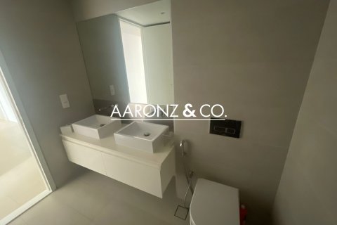 Apartmen di Bluewaters, Dubai, UAE 2 bilik tidur, 134.7 meter persegi № 670500 - foto 8