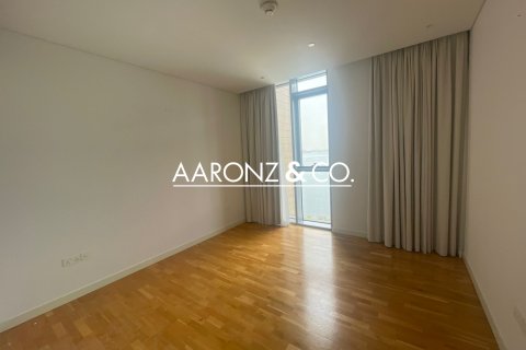 Apartmen di Bluewaters, Dubai, UAE 2 bilik tidur, 134.7 meter persegi № 670500 - foto 6