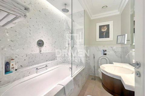 Huoneisto Downtown Dubai (Downtown Burj Dubai), Arabiemiraatit 2 makuuhuonetta, 163 m2 № 683268 - kuva 11