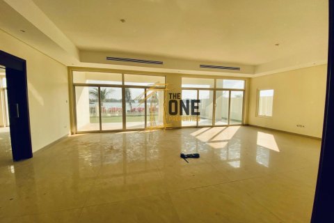 Vila v Mina Al Arab, Ras Al Khaimah, SAE 5 ložnice, 603.9 m² Č.: 579859 - fotografie 6