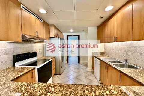 Apartamento en alquiler en Dubai Marina, Dubai, EAU 3 dormitorios, 216 m2 № 693635 - foto 5