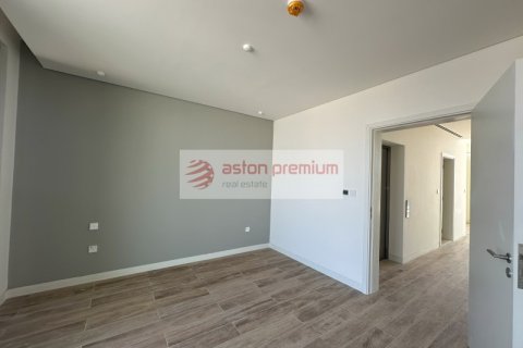 Villa en alquiler en Nadd Al Sheba, Dubai, EAU 5 dormitorios, 603 m2 № 693634 - foto 3