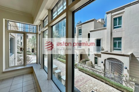 Apartment in Dubai Marina, UAE 3 bedrooms, 216 sq.m. № 726036 - photo 1