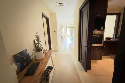Appartamento in affitto a Old Town, Dubai, EAU 2 camere da letto, 119 mq. № 619844 - foto 14