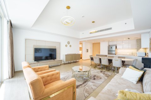 דירה להשכרה ב Yas Island, Abu Dhabi, איחוד האמירויות  2 חדרי שינה, 142.51 מ"ר, מספר 764226 - תמונה 2