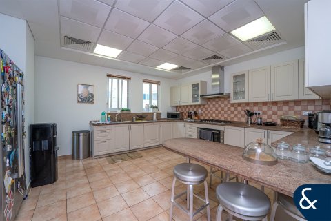 Huvila Dubai Sports City, Dubai, Arabiemiraatit 5 makuuhuonetta, 542 m2 № 666528 - kuva 8