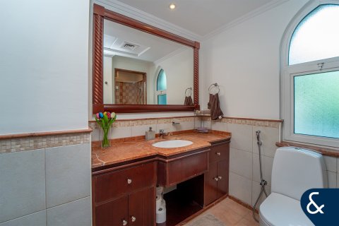 Huvila Dubai Sports City, Dubai, Arabiemiraatit 5 makuuhuonetta, 542 m2 № 666528 - kuva 16