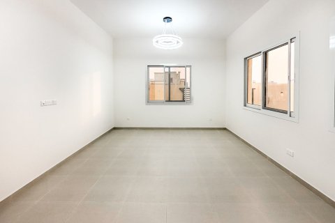 Willa do wynajęcia w Al Aweer, Dubai, ZEA 4 sypialnie, 744.73 mkw., nr 754421 - zdjęcie 3