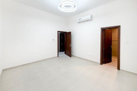 Willa do wynajęcia w Al Aweer, Dubai, ZEA 4 sypialnie, 744.73 mkw., nr 754421 - zdjęcie 10