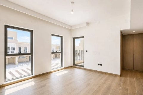 Townhouse de închiriat în Damac Lagoons, Dubai, EAU 4 dormitoare, 206.32 mp.  №754418 - poză 9