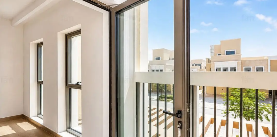 Townhouse în Damac Lagoons, Dubai, EAU 4 dormitoare, 206.32 mp.  №754418