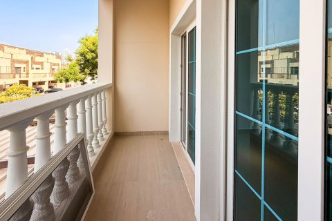 Villa en alquiler en Jumeirah Village Circle, Dubai, EAU 2 dormitorios, 240 m2 № 754389 - foto 2