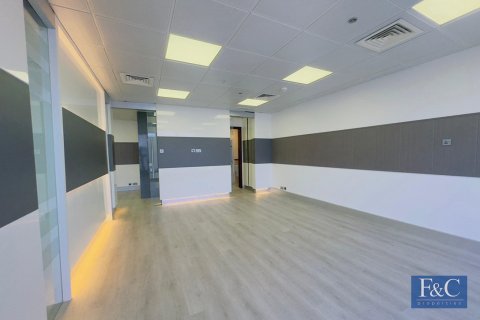 Birojs Jumeirah Lake Towers, Dubaijā, AAE 107 m2 Nr. 704742 - attēls 9