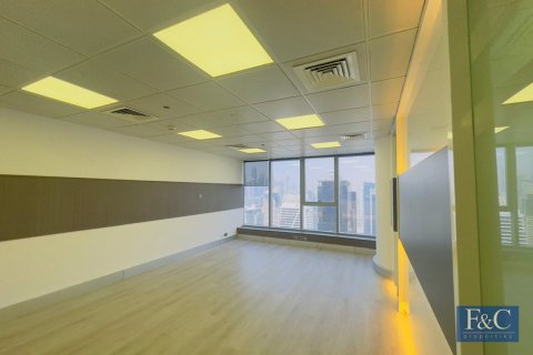 Birojs Jumeirah Lake Towers, Dubaijā, AAE 107 m2 Nr. 704742 - attēls 7