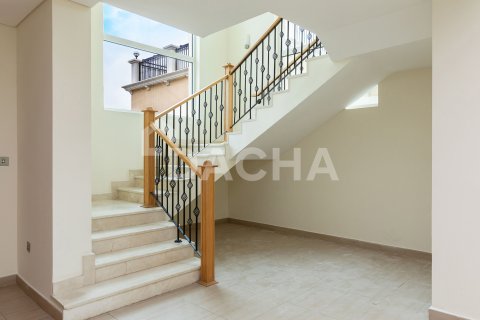 Villa till försäljning i Jumeirah Park, Dubai, UAE 4 sovrum, 455 kvm Nr. 706639 - fotografi 7